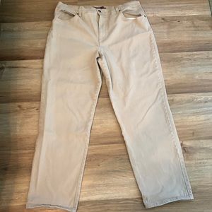 Gloria Vanderbilt by Amanda pants